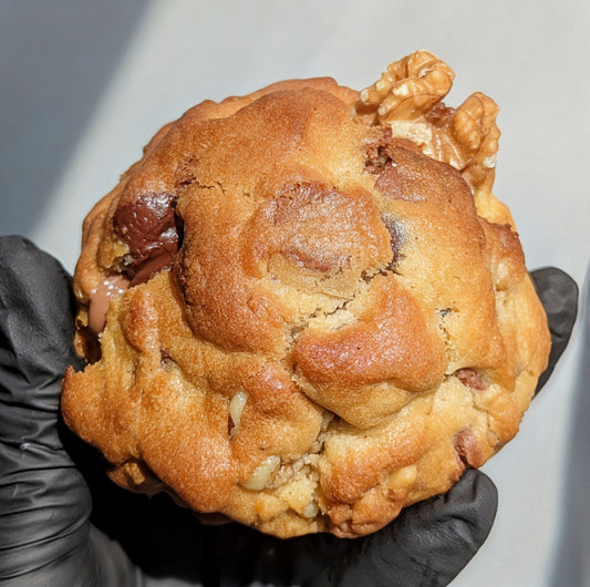 Chocolate Chip Walnut Cookie image 1